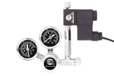 Kuva, jossa on 57 mm: n laajennus, jota käytetään CO2-säätimen liittämiseen solenoidiin