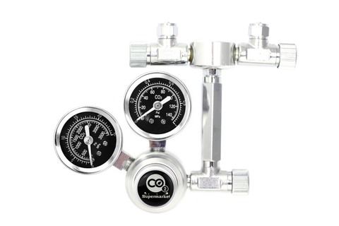 Kuva, jossa on 57 mm: n laajennus, jota käytetään CO2-säätimen kytkemiseen jakajaan