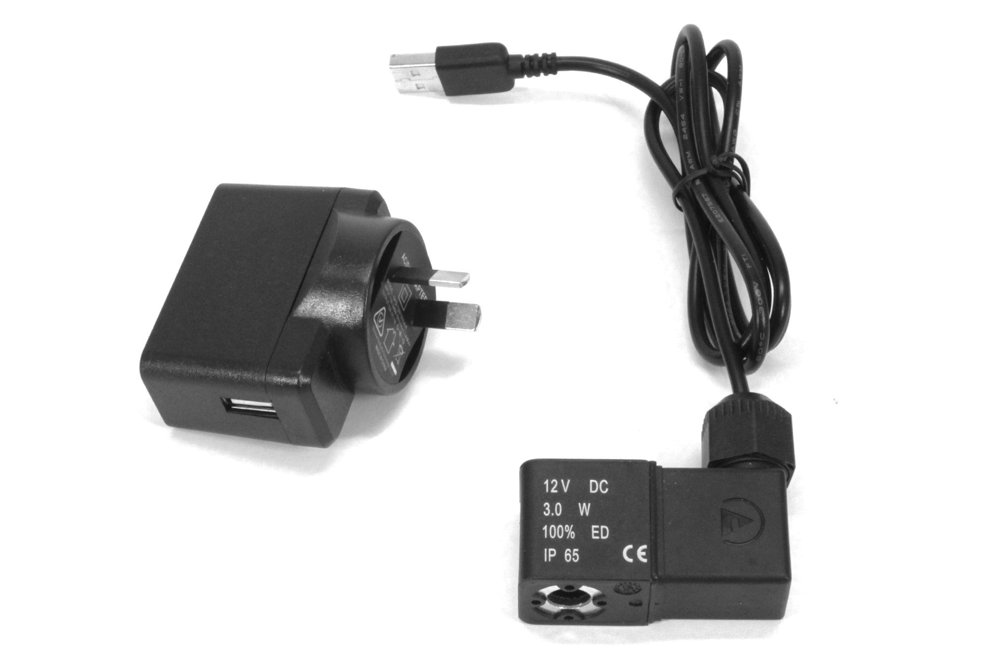 12v DC USB -magneettikäämi sekä Australian ja Uuden-Seelannin muuntaja