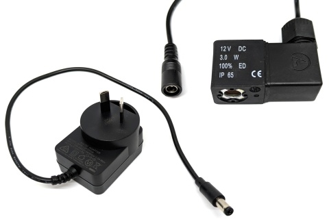 12 V DC -solenoidikela ja Australian ja Uuden-Seelannin muuntaja